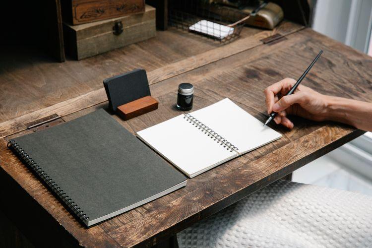 Blog mu Bülten mi? Kişisel Blog ile Substack Arasında 2027 Rehberi - Hızlı Yazar E-bültenlerin (Substack/beehiiv) yükselişinde bağımsız bloglara hâlâ gerek var mı? 2027 eşiğinde dijital mülkiyet, SEO ve en doğru mecra seçimi rehberi.
